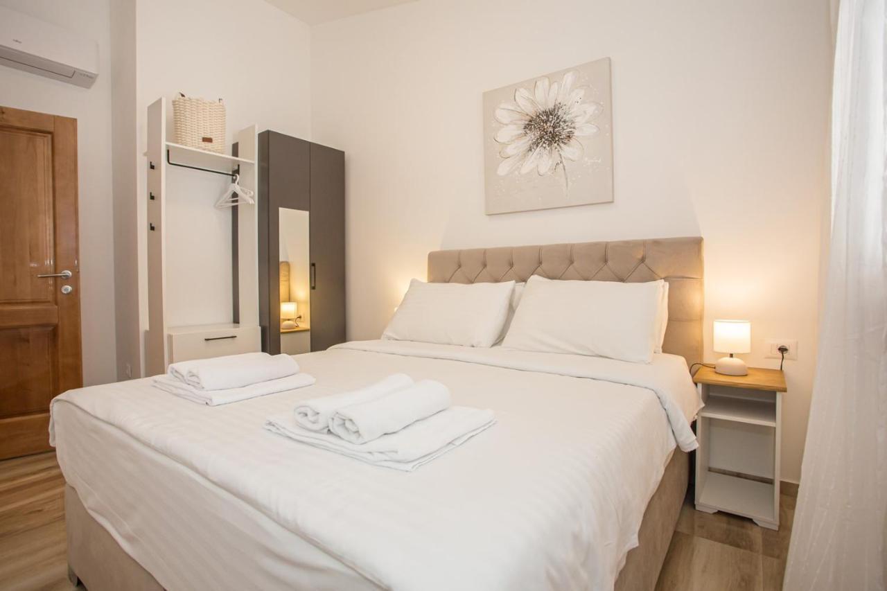 Holiday Home Camellia Пореч Экстерьер фото