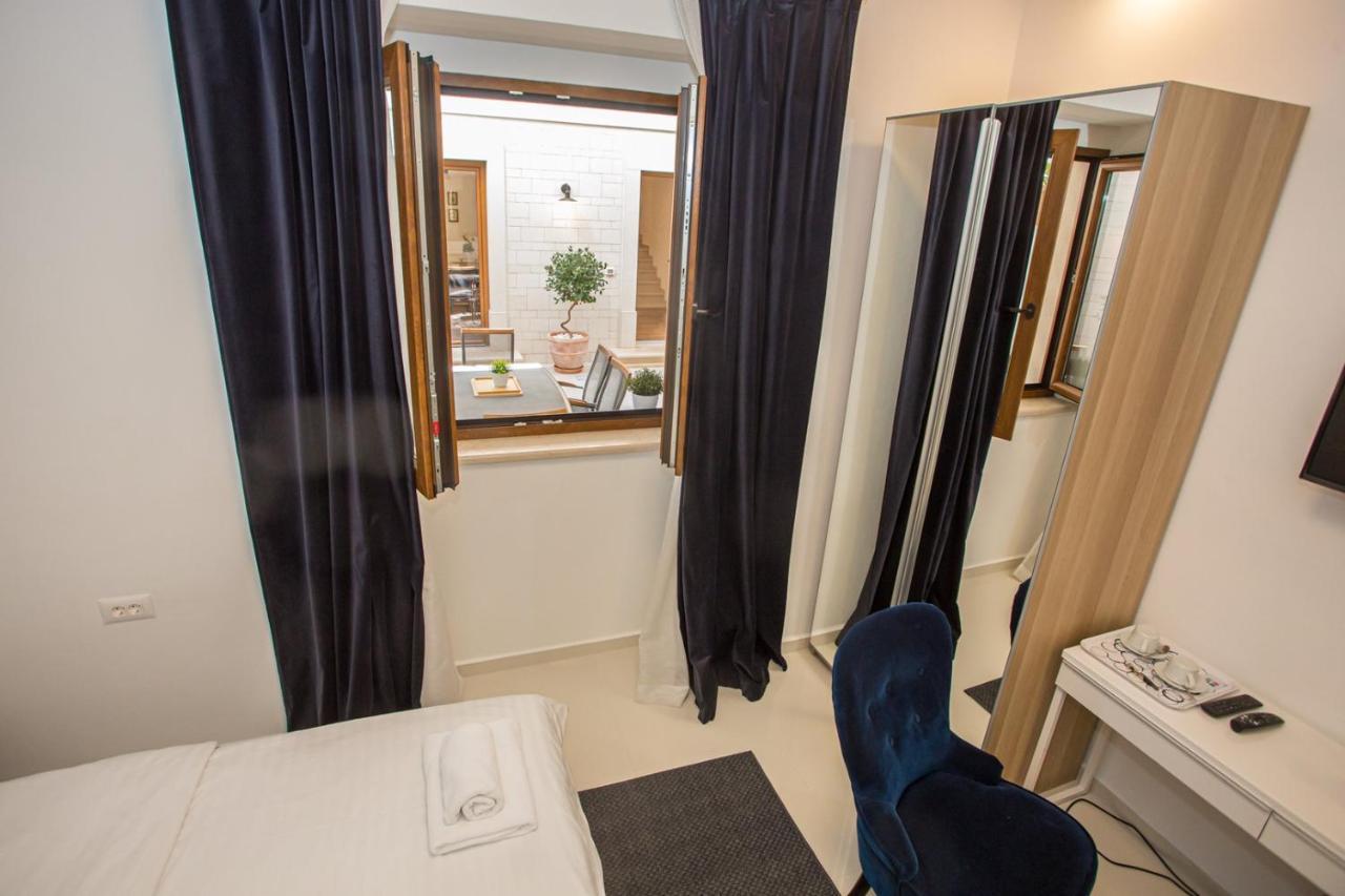 Holiday Home Camellia Пореч Экстерьер фото